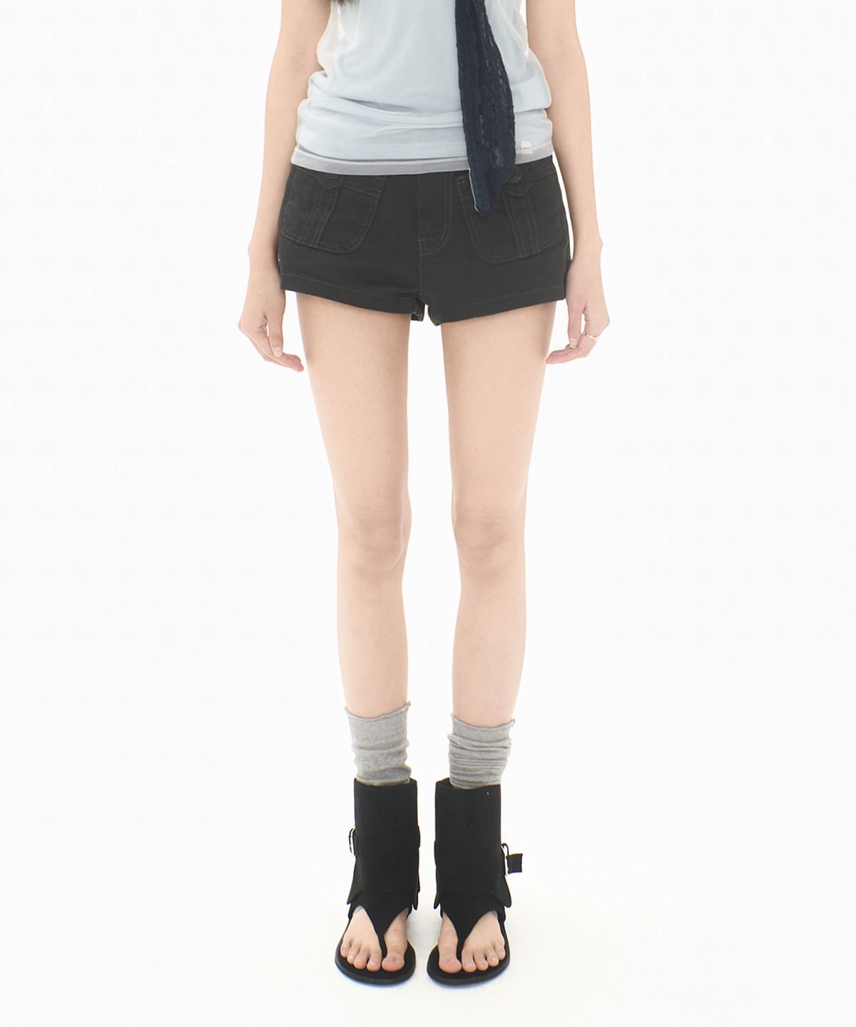 미레코(MIRECO) BUTTON POCKET SHORTS CHARCOAL
