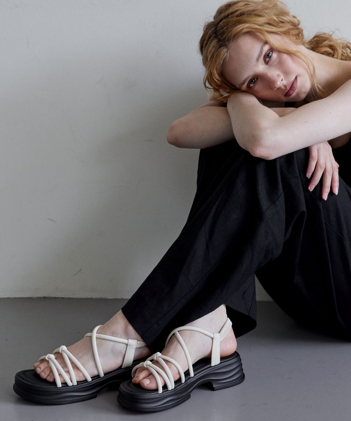 스퍼(SPUR) Dune Double X Softly Sandal 스트랩 샌들 5.5cm -WS9042 (2color)