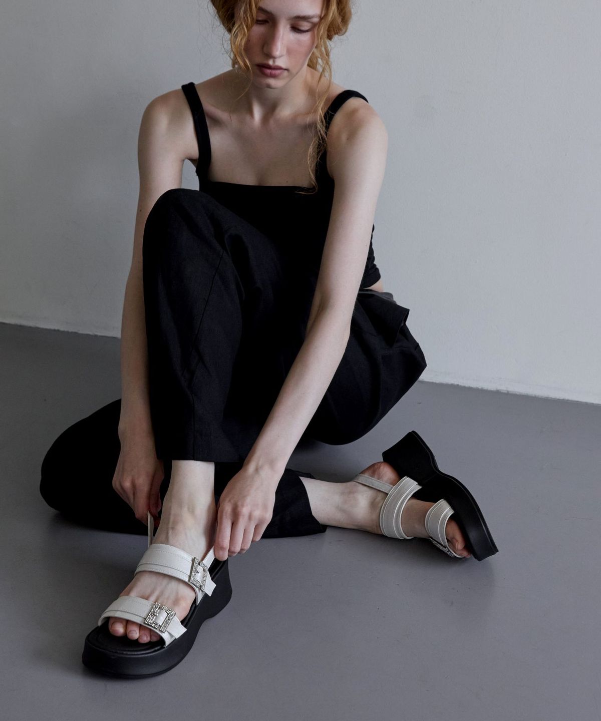 스퍼(SPUR) Dune Double Belted Sandal 스트랩 샌들 6.5cm -WS9051 (2color)