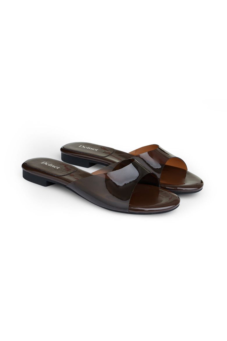 JELLY SLIPPERS IN BROWN
