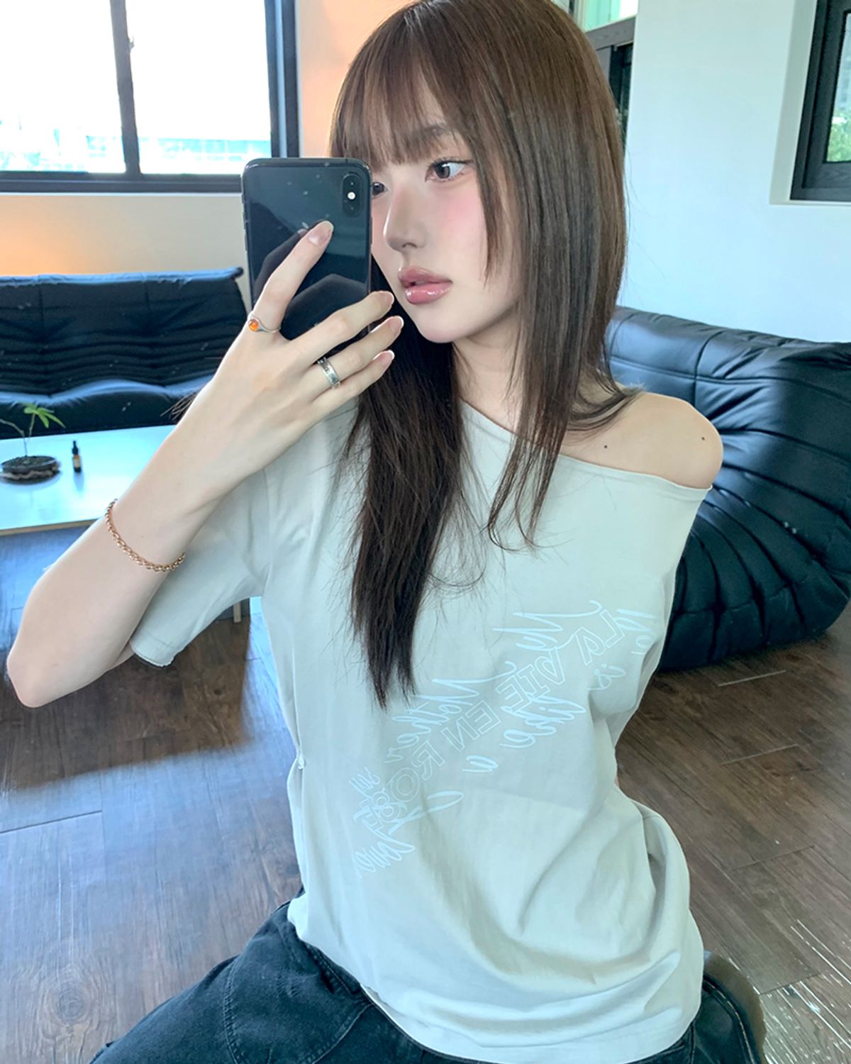 해비즘(HAVISM) LVER OFF SHOULDER S/S TEE(BEIGE)