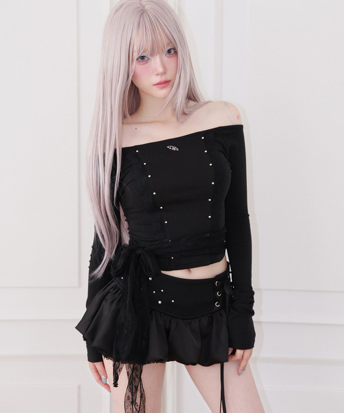 체리퀴리(CHERRYQUIRI) cloud lace off shoulder top - black