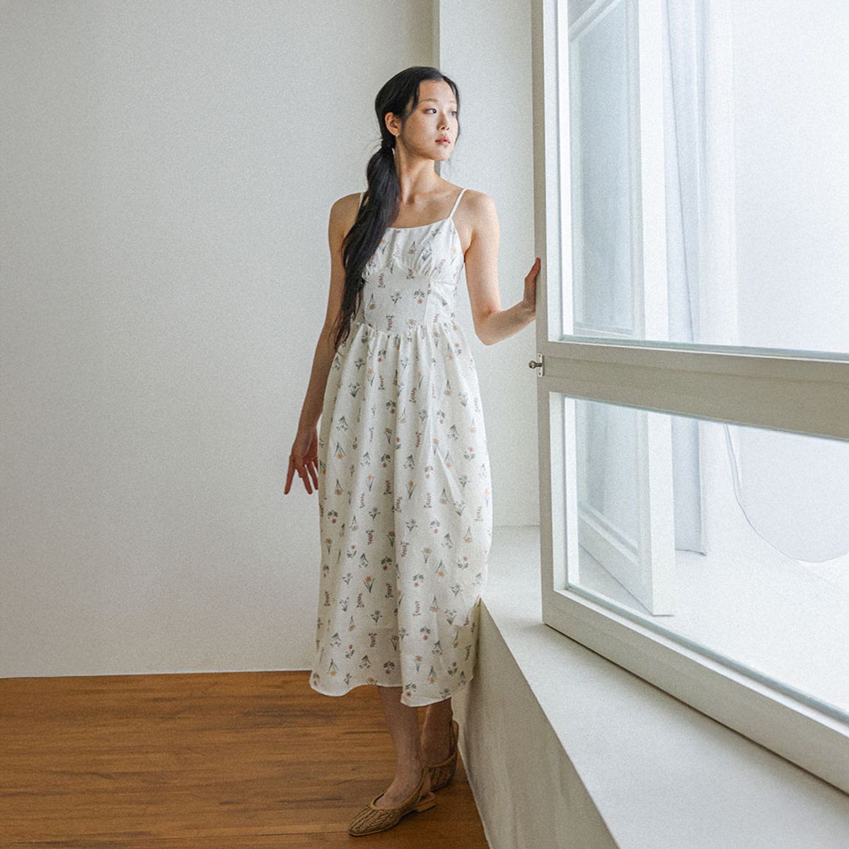 랭썬(LANGSON) LS_Romantic flower slip dress_IVORY