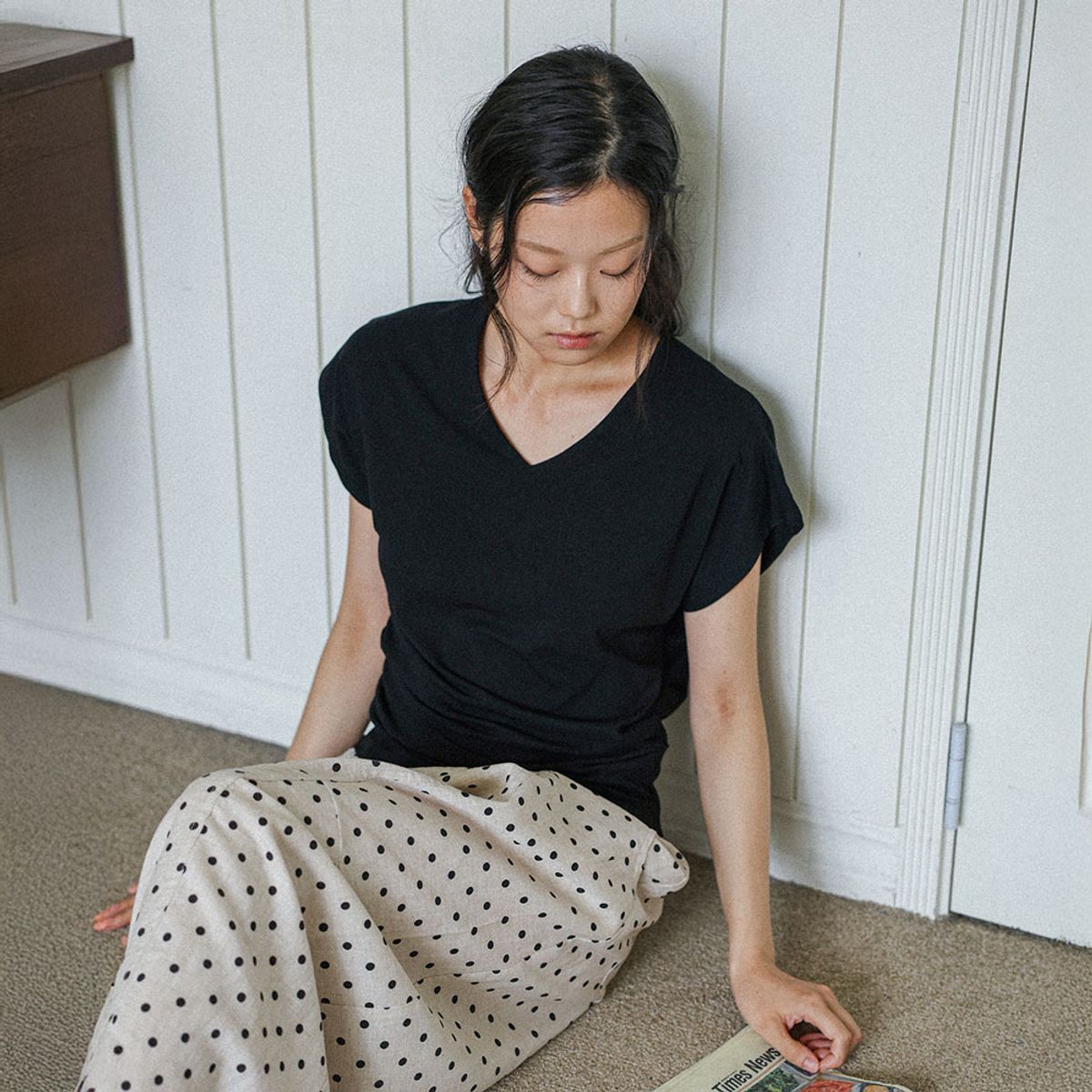 랭썬(LANGSON) LS_Soft drape v-neck top_BLACK