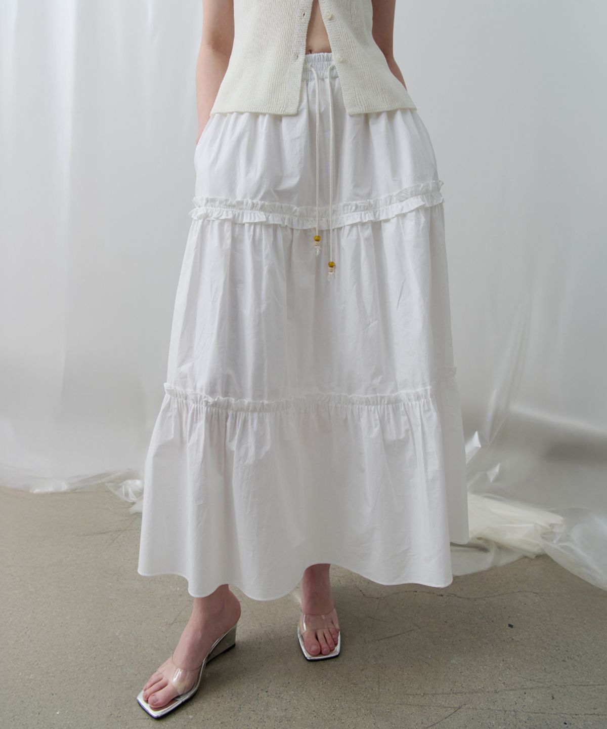 토아베(TOAVE) String Point Tiered Frill Long Skirt (Ivory)