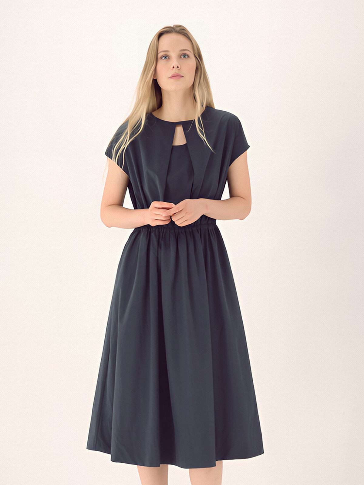 아쿠드(ACUD) Front Cut Banding Dress _Charcoal
