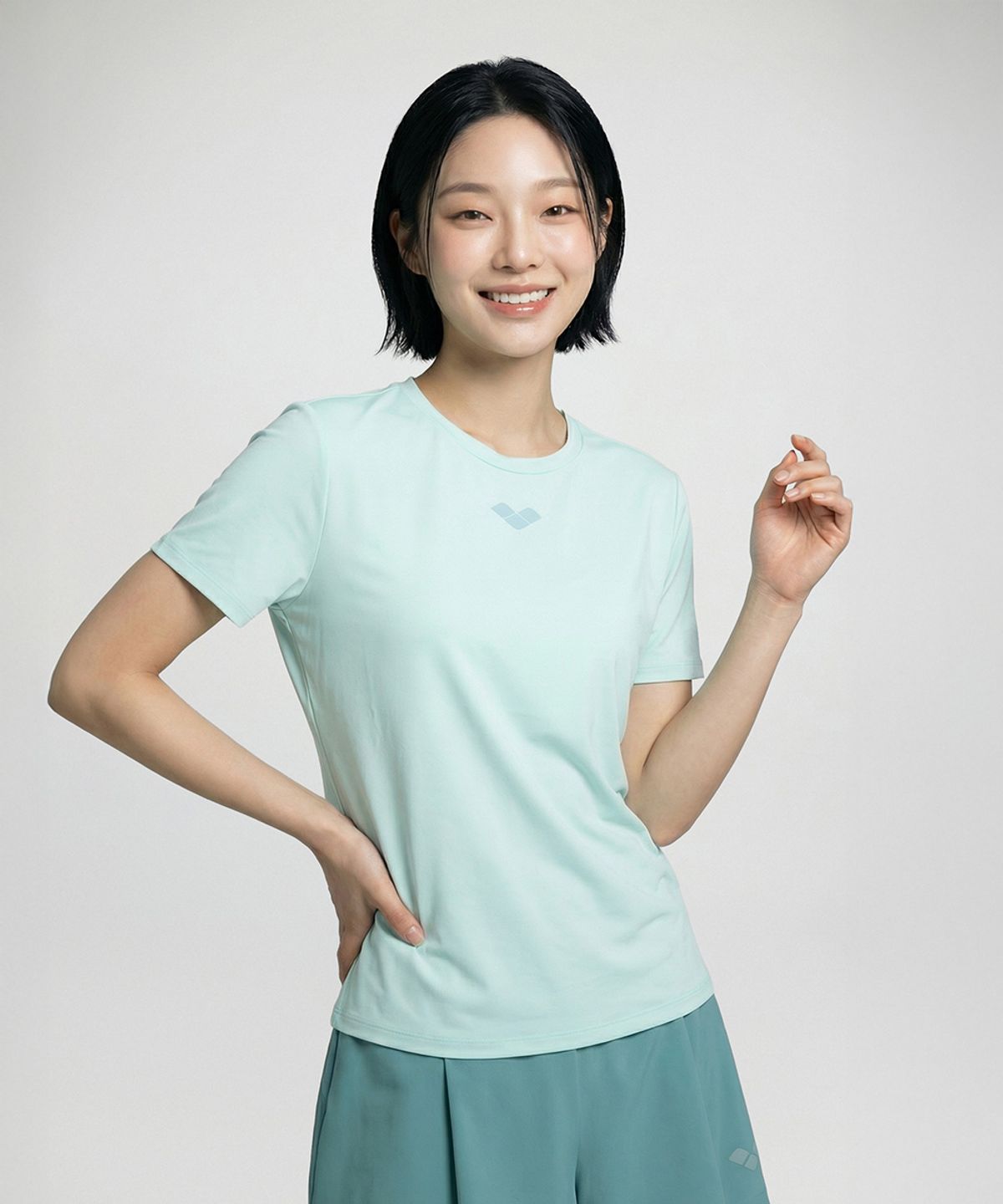 아레나(ARENA) 아이스핏 여성 숏슬리브 래쉬가드 A6BL1QR18LMT