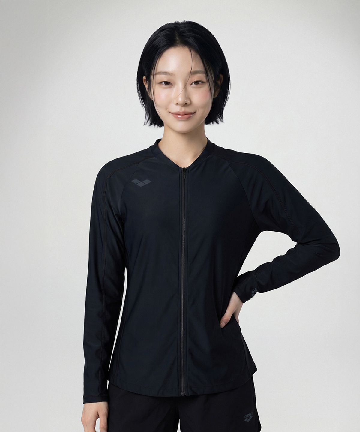 아레나(ARENA) 아이스핏 여성 라이트 집업 래쉬가드 A6BL1QR22BLK