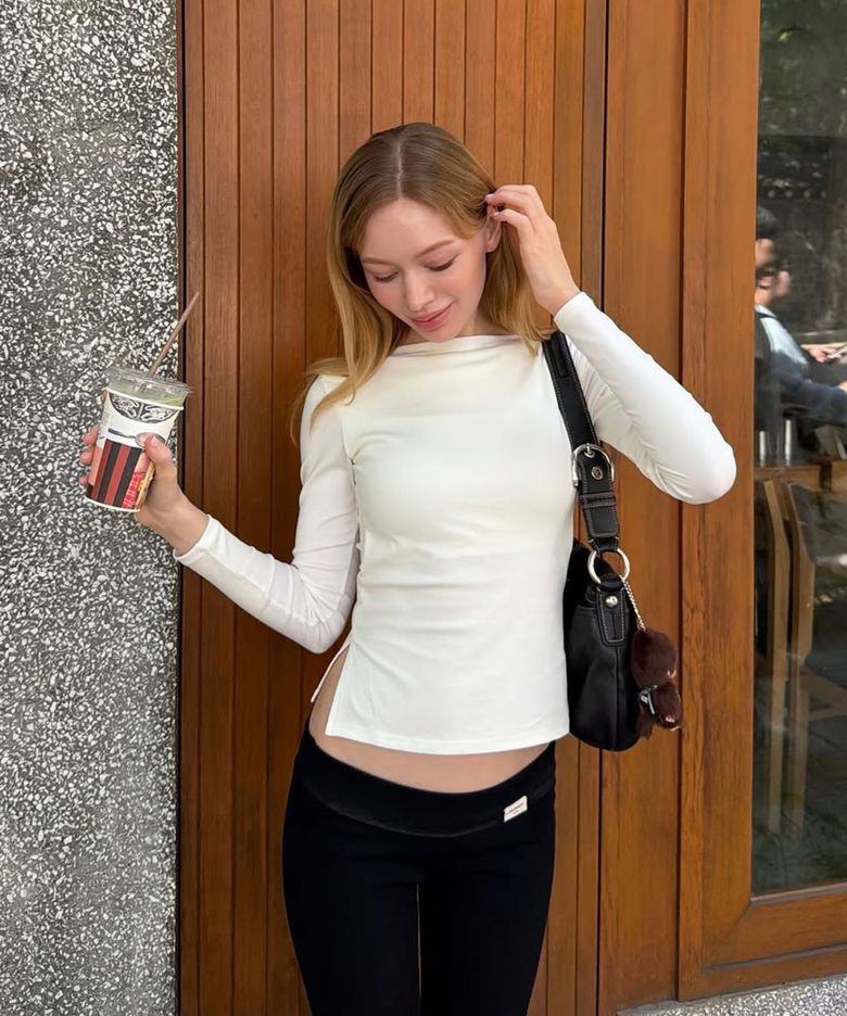 [2PACK] 캡내장_슬릿 보트넥 라인 보정 긴팔티