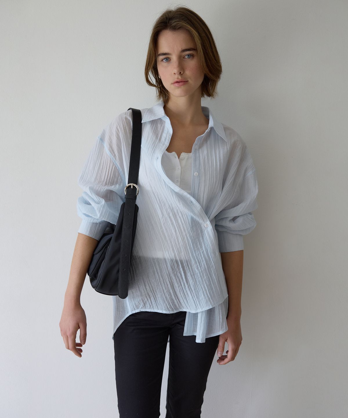 어몽(AMONG) A SHEER LOOSE-FIT SHIRT_LIGHT BLUE