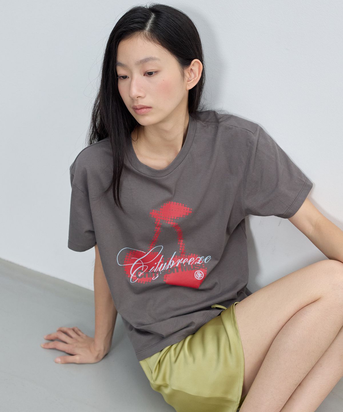 시티브리즈(CITYBREEZE) 도트 체리 반팔 티셔츠_3COLORS