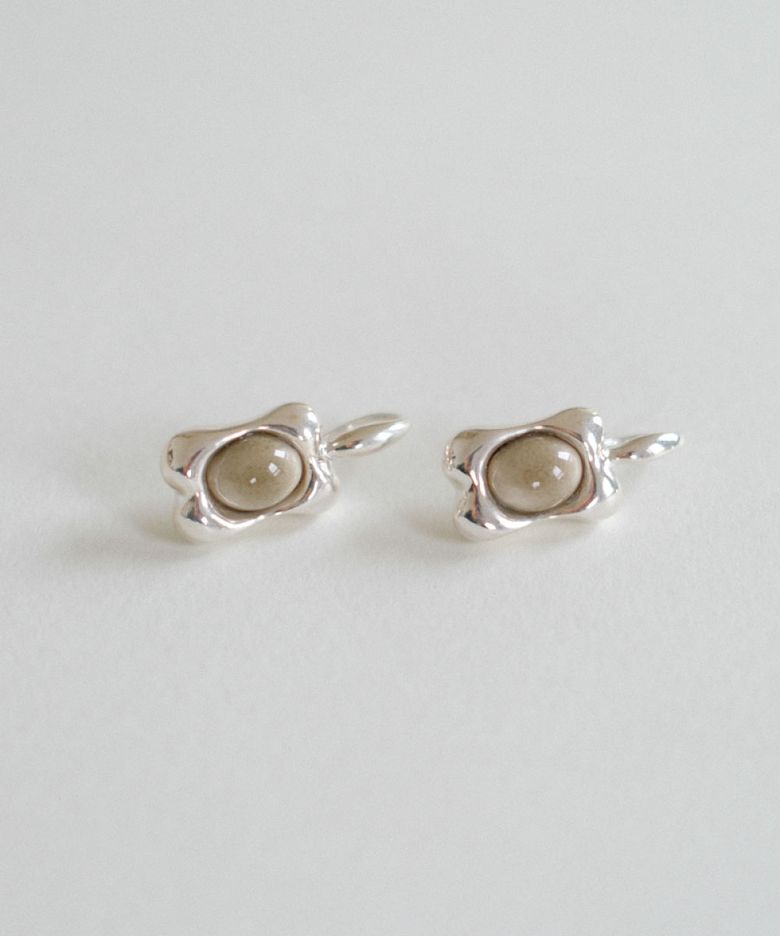 melted square drop earring [ash]