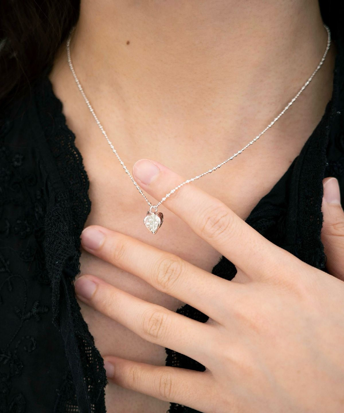 티로베(TIROVE) Berry Bijou Necklace