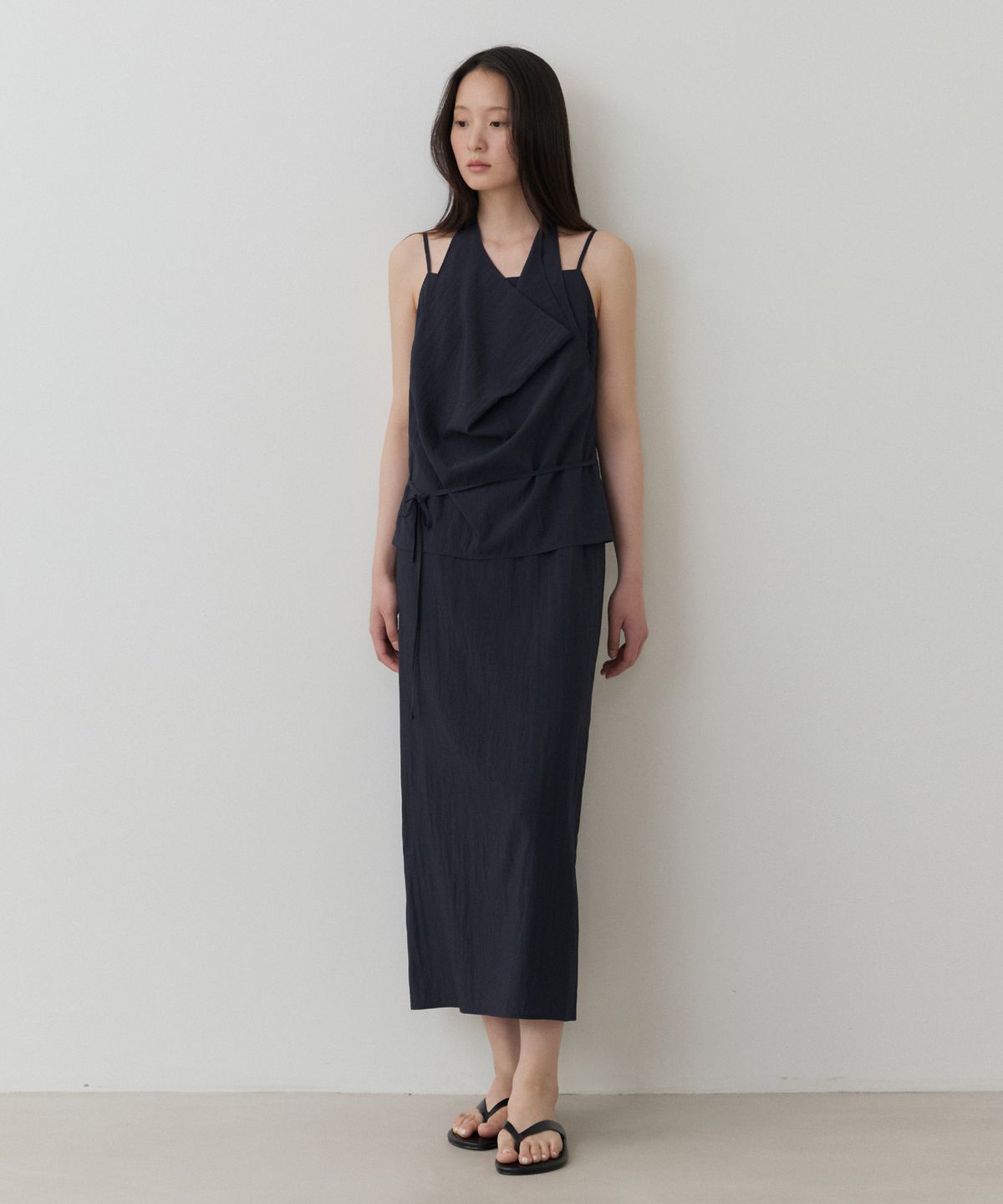 토와브(TOWAV) KAMELIE HALTER DRESS_NAVY