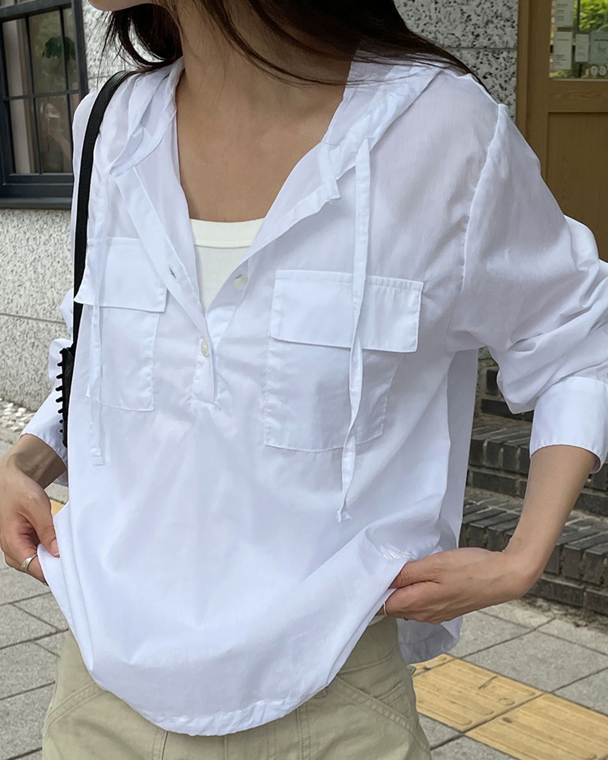 블루브릭(BLUEBRICK) Hood string shirt (white)