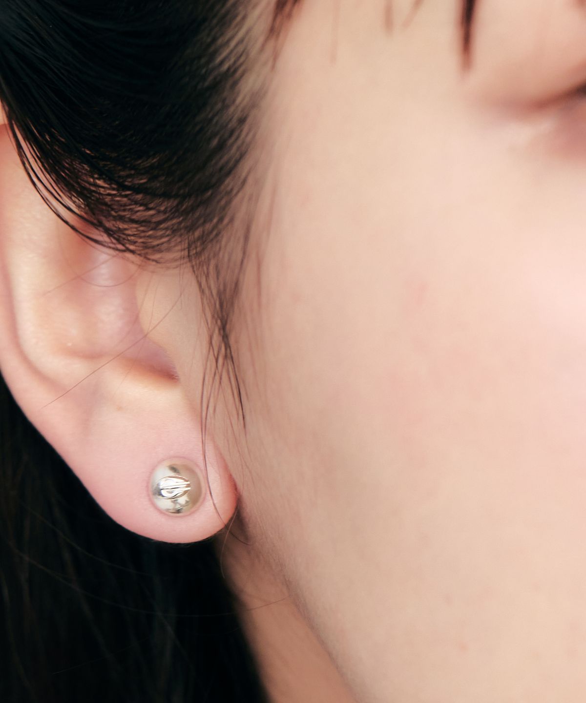 러벰버(LOVEMBER) [silver 925] e Button Studs