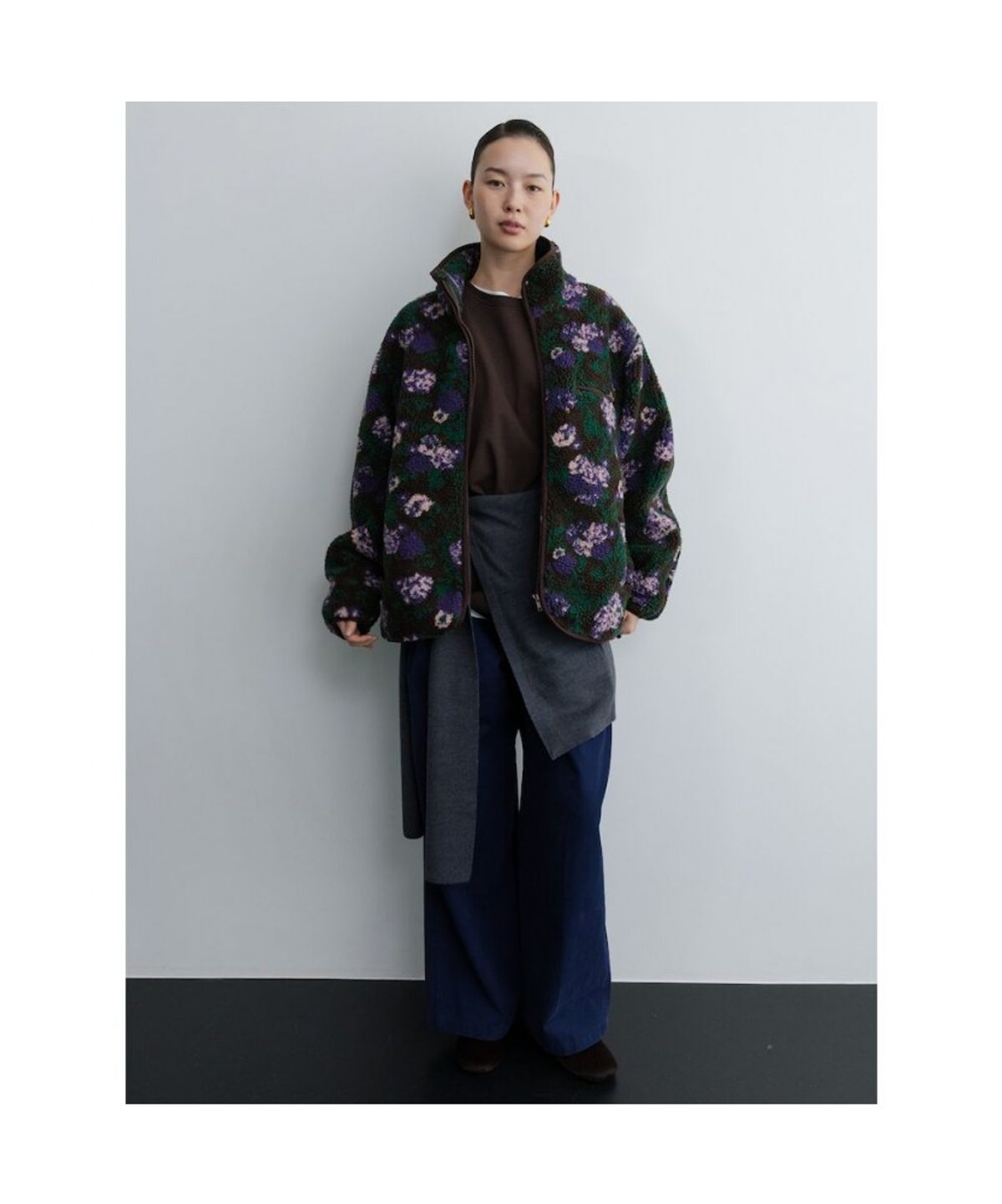 디애퍼처(THE APERTURE) Unisex Flower Fleece Jacket  Brown (TA6139A05D)