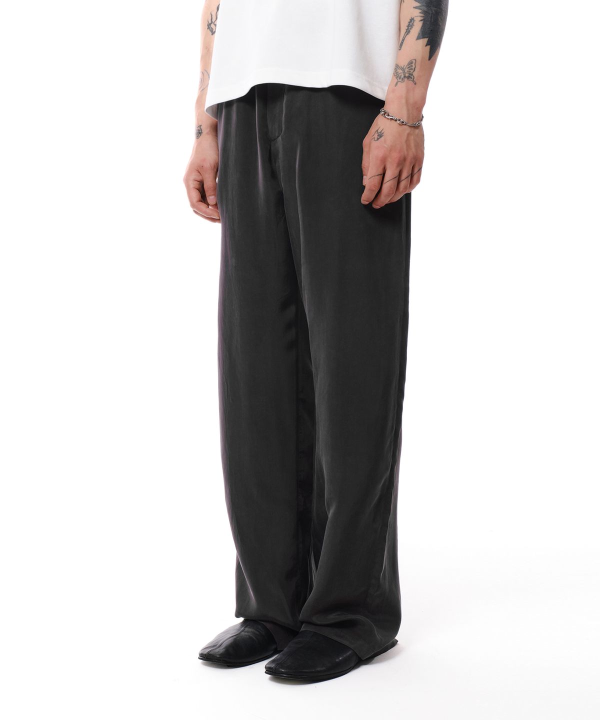 다이브인(DIVEIN) CUPRA STRAIGHT TROUSERS (CHARCOAL)
