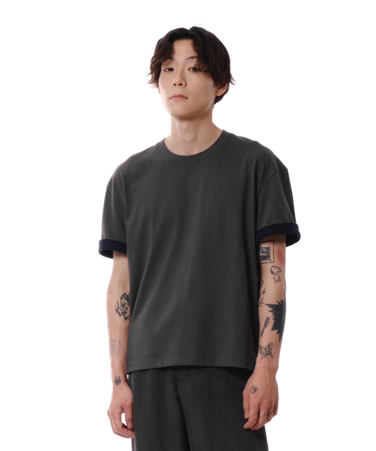 다이브인(DIVEIN) LAYERED ROLL-UP T-SHIRTS (CHARCOAL / NAVY)
