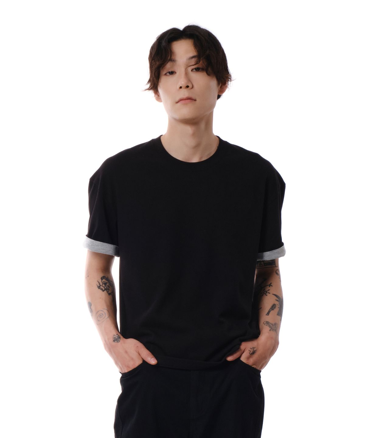 다이브인(DIVEIN) LAYERED ROLL-UP T-SHIRTS (BLACK / MELANGE)