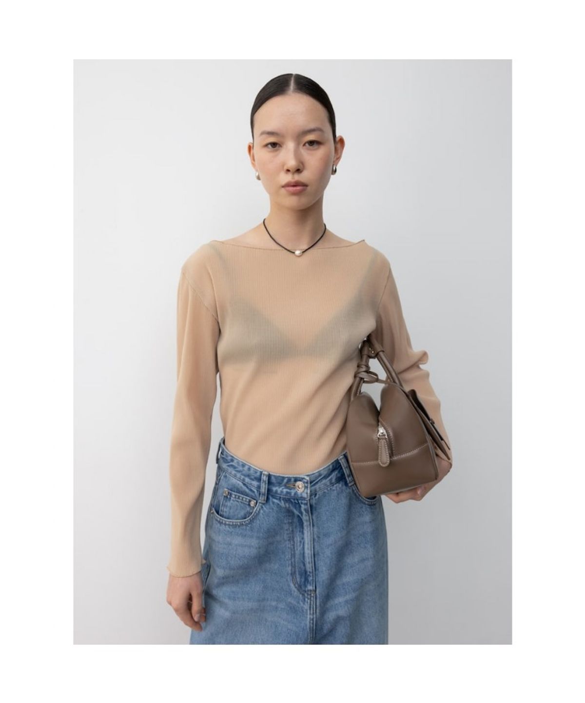 디애퍼처(THE APERTURE) Teana Pleated Top  Beige (TA6241A02A)