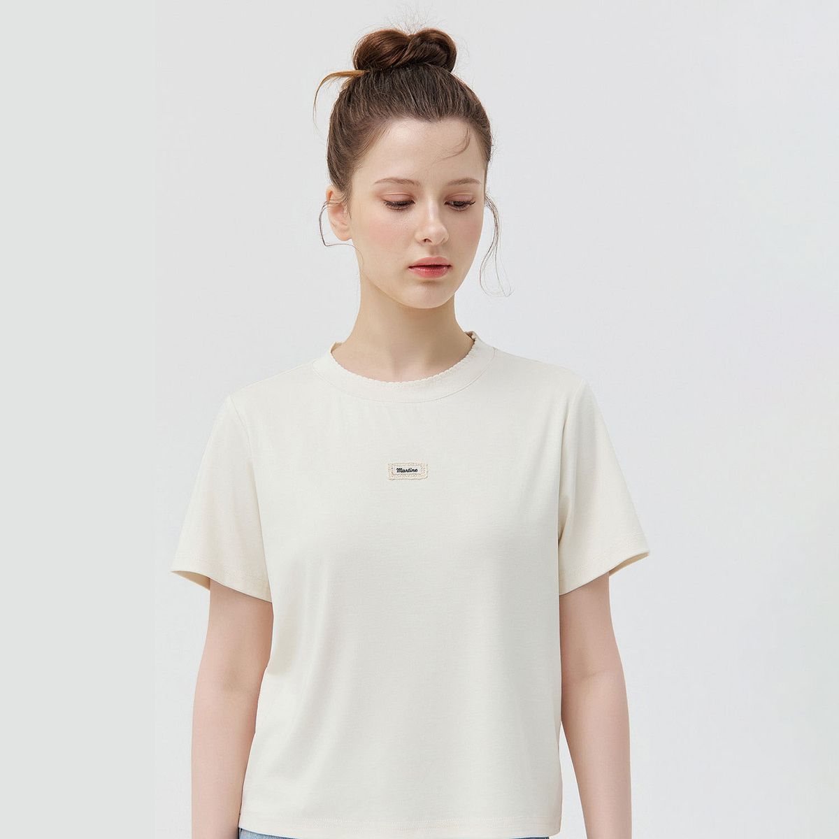 마틴골프(MARTINE GOLF) Blush Scallop Neck T-Shirt_IVORY