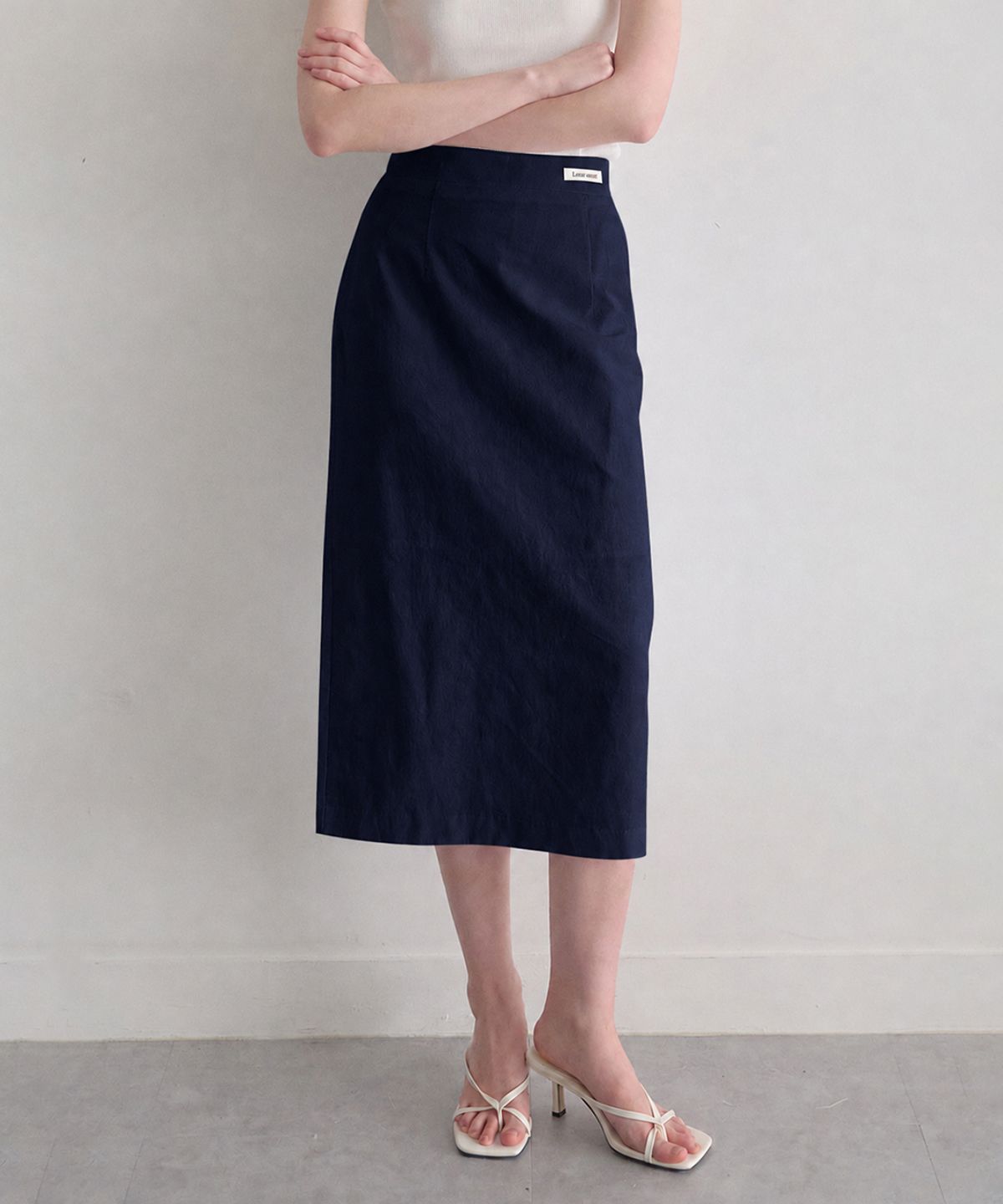 르나브(LENAV) Les Linen Skirt (네이비)