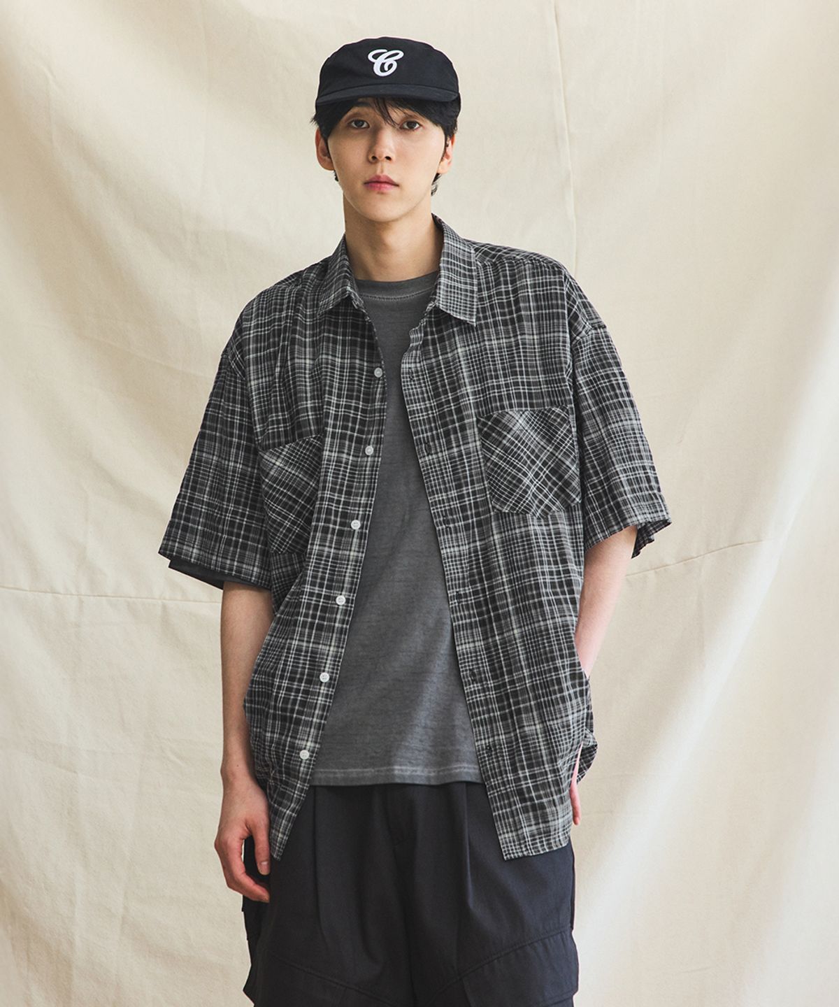 러기드하우스(RUGGED HOUSE) 해머 체크 시어서커 반팔 셔츠 블랙
