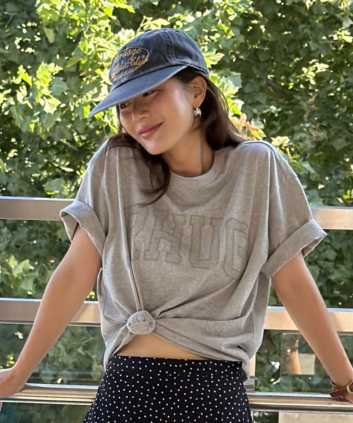 유니버스 가먼트(UNIVERSE GARMENT) 뉴트로 프렙 RHUG 티셔츠_MELANGE GREY