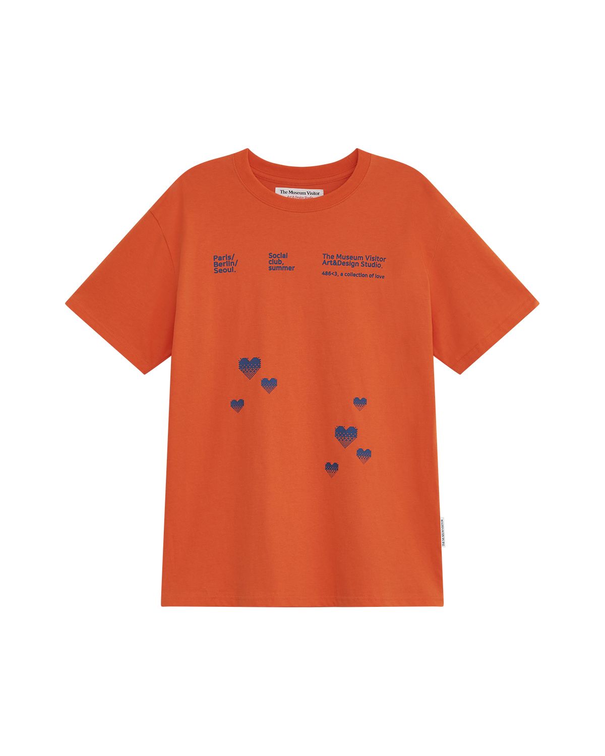 더뮤지엄비지터(THEMUSEUMVISITOR) PIXEL HEART SIGNATURE OVERFIT T-SHIRT (ORANGE)