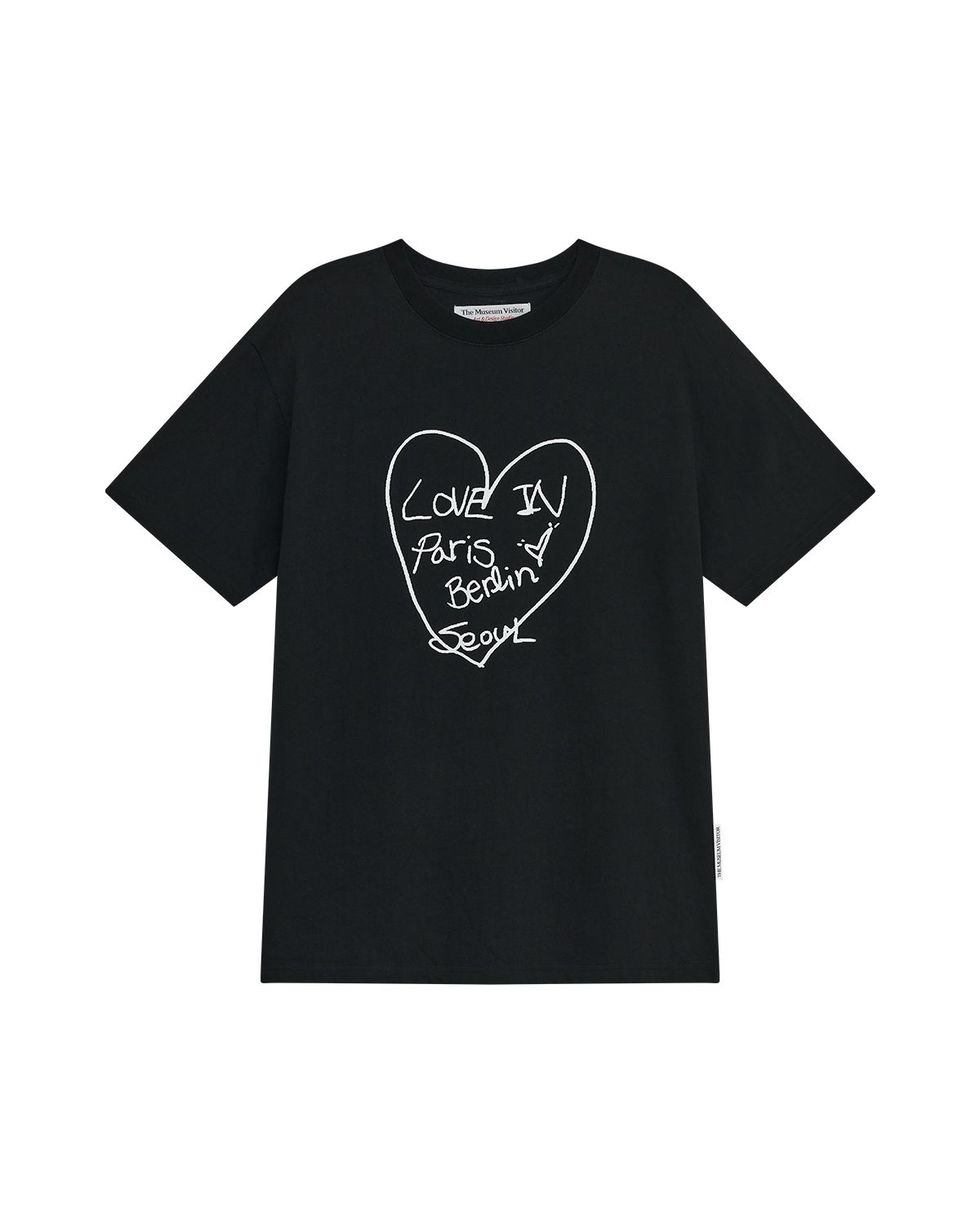 더뮤지엄비지터(THEMUSEUMVISITOR) LETTERING HEART OVERFIT T-SHIRT (BLACK)