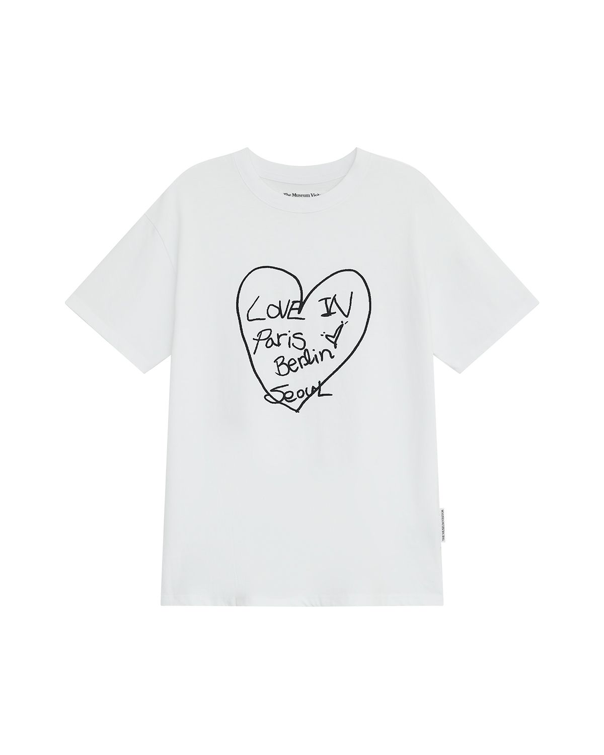 더뮤지엄비지터(THEMUSEUMVISITOR) LETTERING HEART OVERFIT T-SHIRT (WHITE)