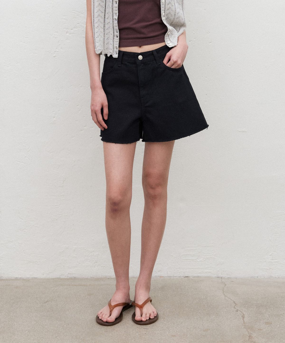 망고매니플리즈(MANGO MANY PLEASE) KIST DENIM SHORTS_BLACK