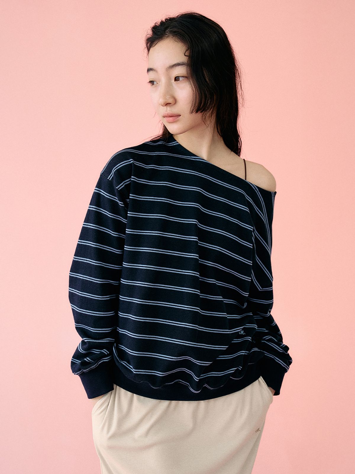 망고매니플리즈(MANGO MANY PLEASE) [ROUTINE] YEVA SWEATSHIRT_NAVY STRIPE