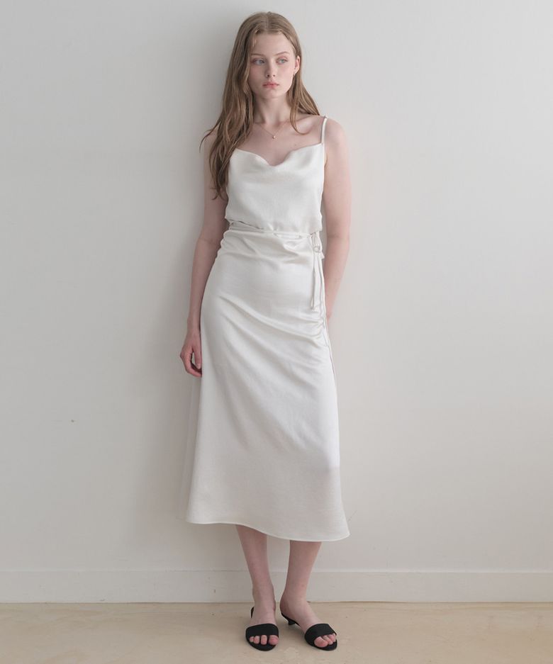 Shirring Satin One-piece (white)