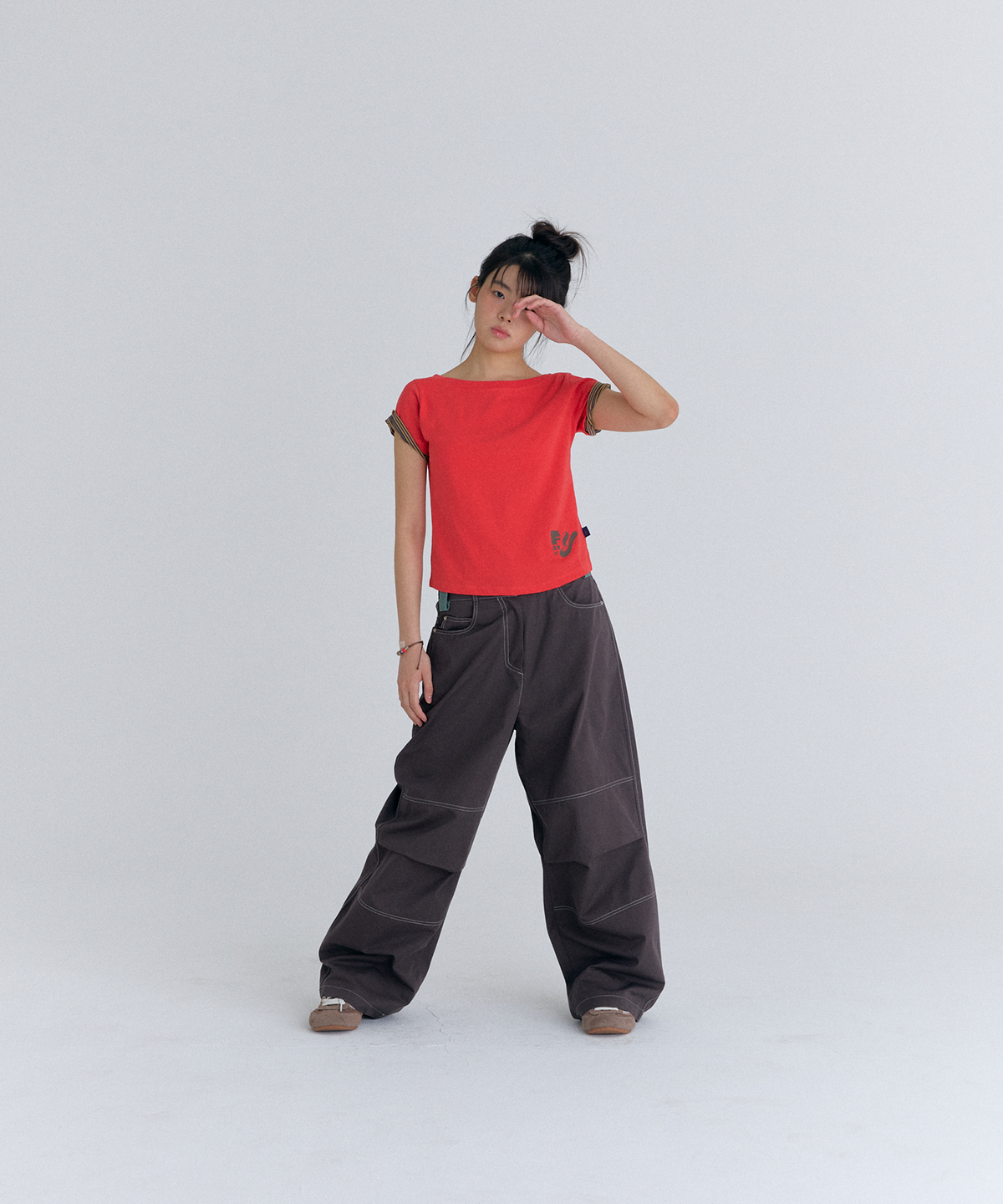 플러티(FLIRTY) belt loop pintuck pants in dark brown