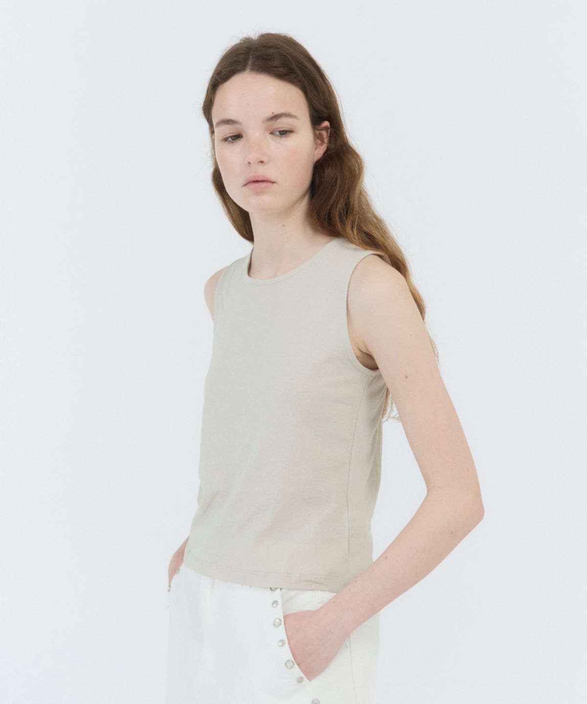 지비에이치 어패럴(GBH APPAREL) BACK OPEN BOW POINT TOP / BEIGE