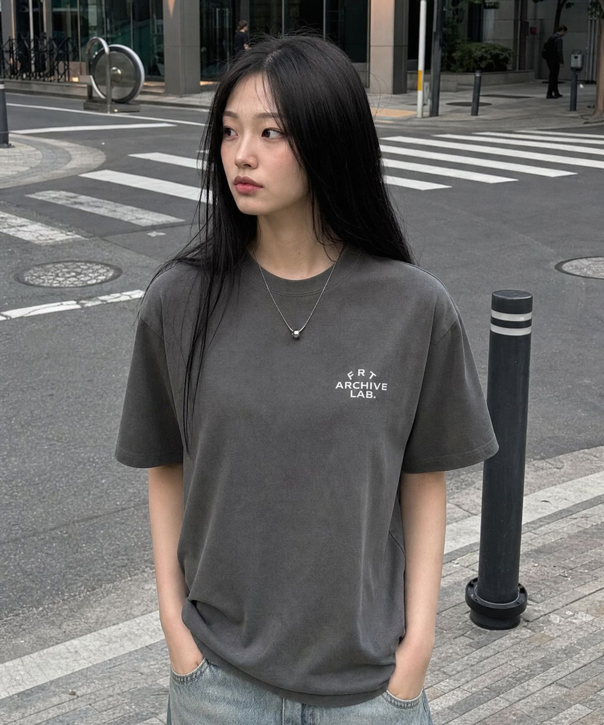 프론트아카이브랩(FRONT ARCHIVE LAB) FRT 오버핏 반팔 티셔츠 [차콜]