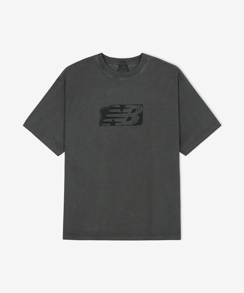 NBNEGCO219 / UNI Ndurance 스탬프 반팔티 (CHARCOAL)