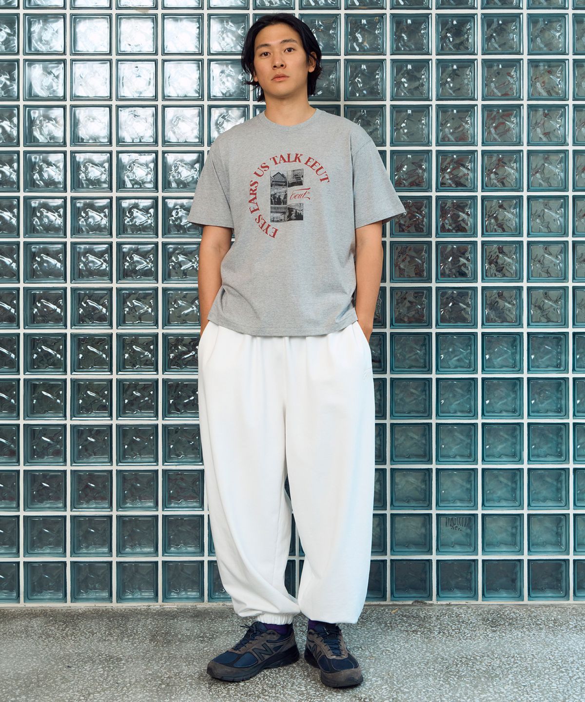 이우트(EEUT) BW PHOTO GALLERY T-SHIRT / MELANGE GRAY