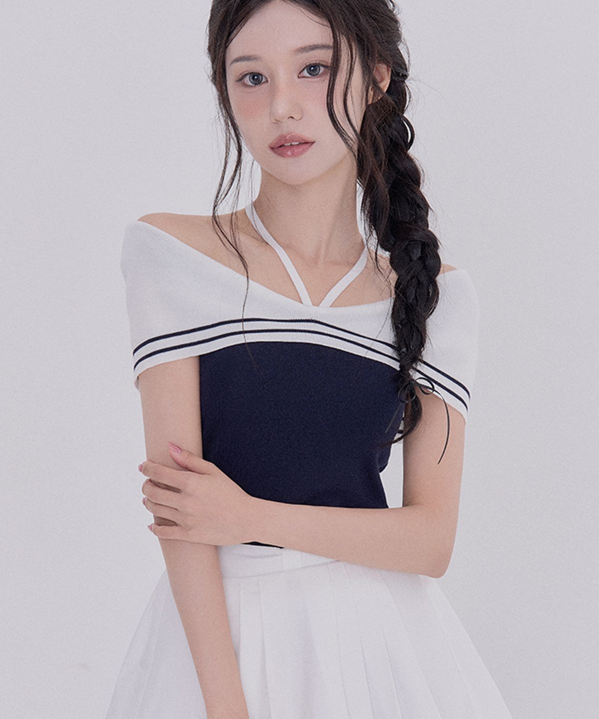 테테모치(TETEMOCHI) 마린 숄더 니트(Navy)