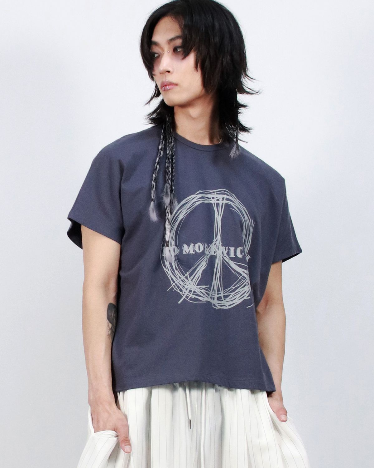 드마크(DEMARC) M piece graphic standard fit French short-sleeved  Navy