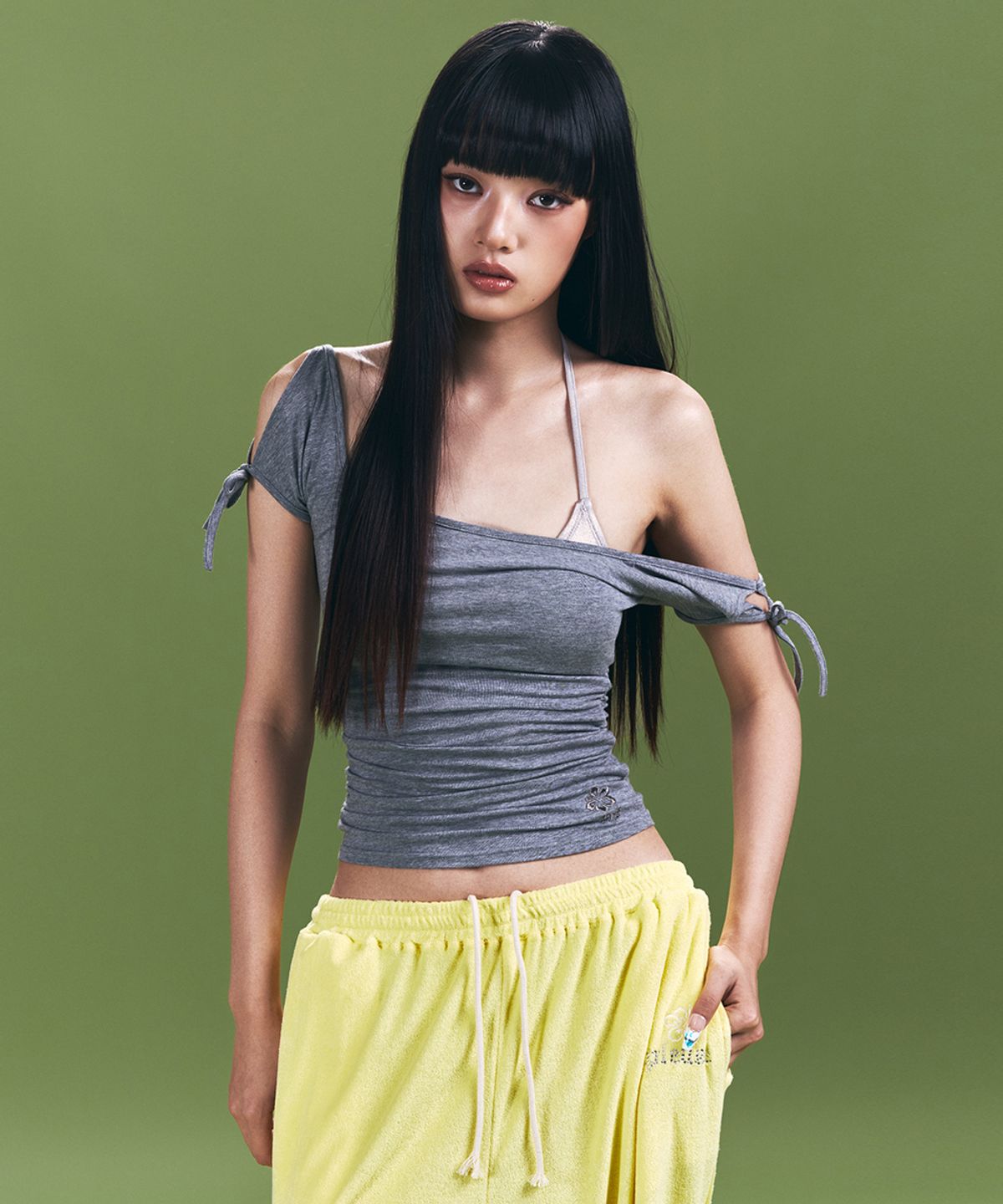 플리즈노팔로우(PLEASENOFOLLOW) Vane Shirring Short Sleeve Top (Melange Grey)