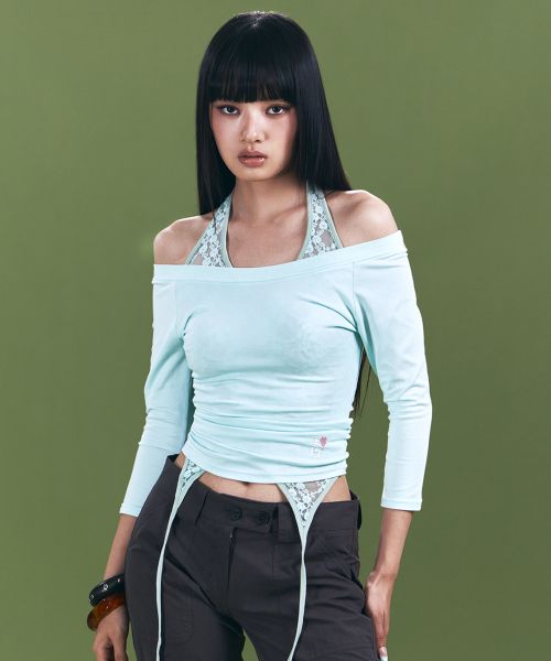 플리즈노팔로우(PLEASENOFOLLOW) Zed Off-Shoulder Long Sleeve Top