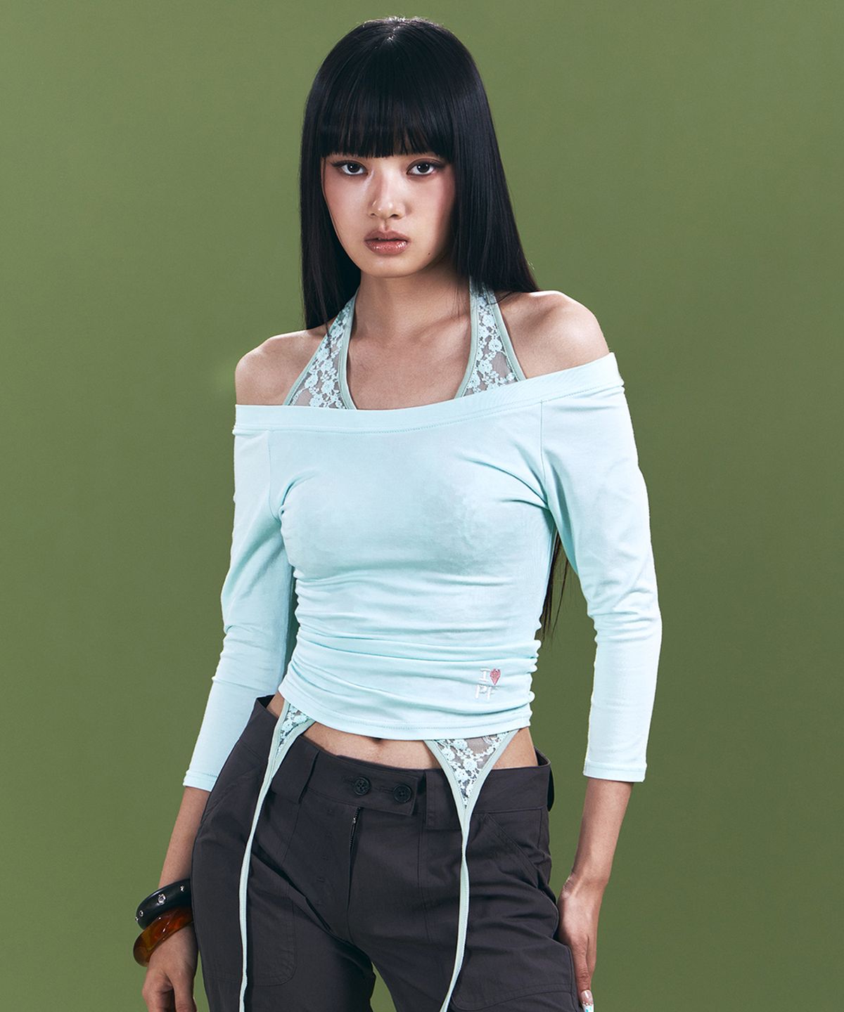 플리즈노팔로우(PLEASENOFOLLOW) Zed Off-Shoulder Long Sleeve Top (Mint)