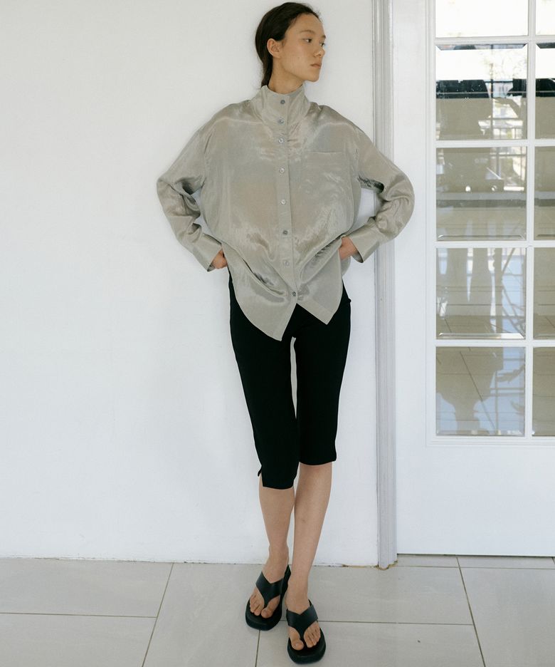 GLOSSY HIGH-NECK SHIRTS_GRAY