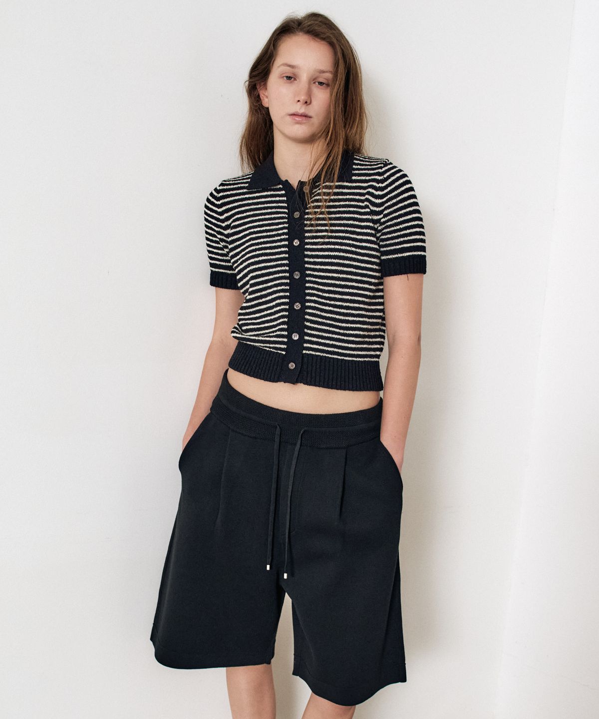 이지오 우먼(EZIO WOMEN) W One-Tuck Knit Shorts_Black