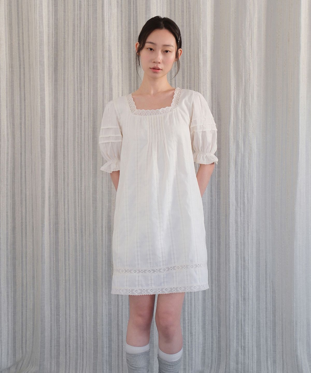 모의(MOUI) Morning lace ops (CREAM)