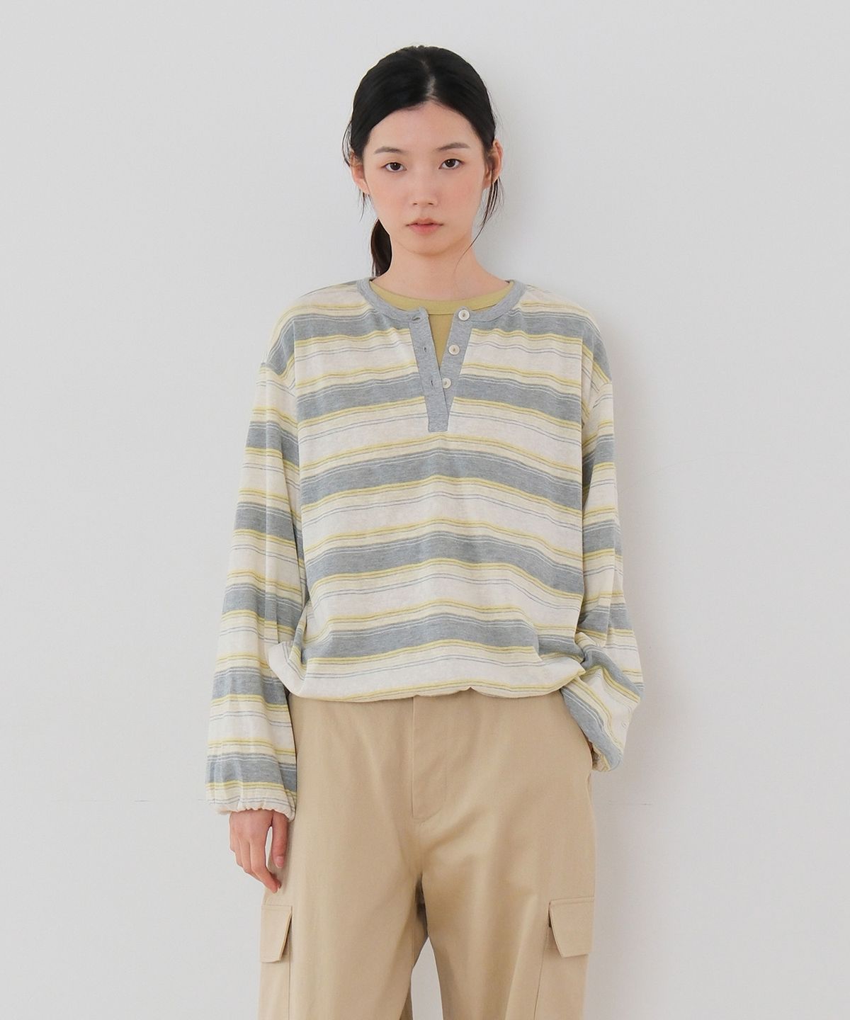 모의(MOUI) Stripe henley sweat shirt (YELLOW GREY)