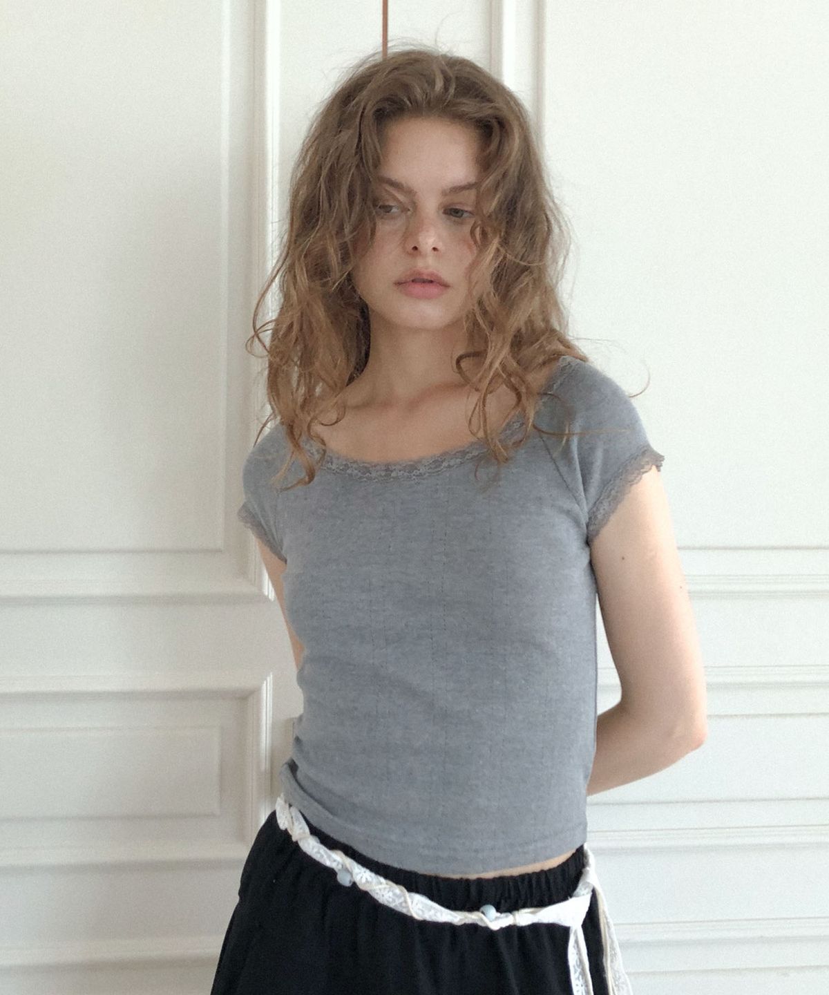 딜라이디(DELIDI) Stunning T-shirts (gray)